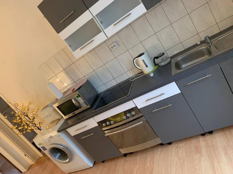 Apartament Hotel Limon Есен Екстериор снимка